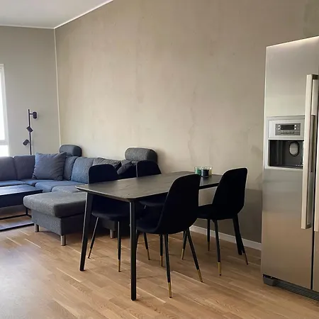 Brand-new 2025 Sunny Private Terrace - By The Sea Apartament Bergen
